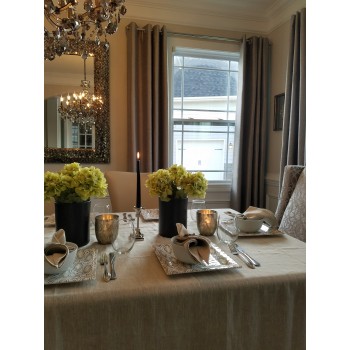 NATURAL GRAY LINEN TABLECLOTH AND 6 NAPKINS NATURAL GRAY LINEN TABLECLOTH AND 6 NAPKINS